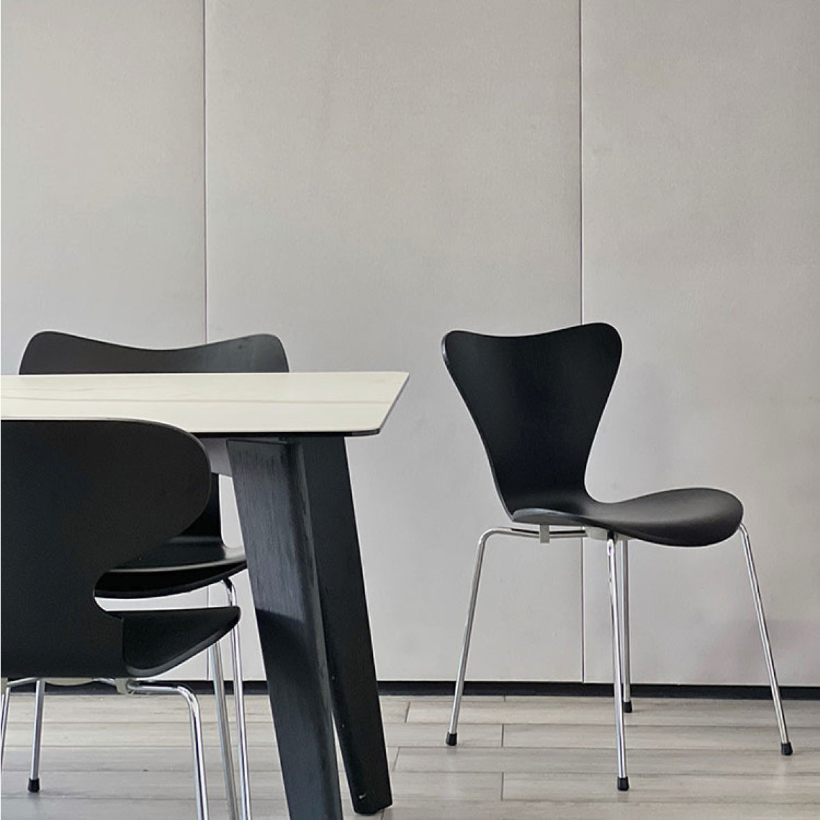 Art Wooden Ant Chair Design B