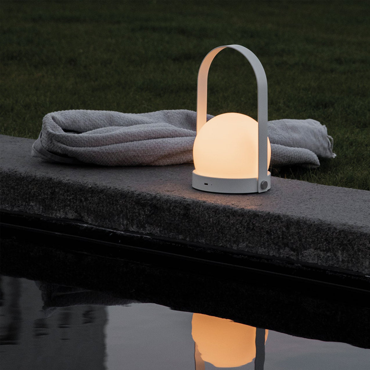 Carrie Table Lamp, Portable