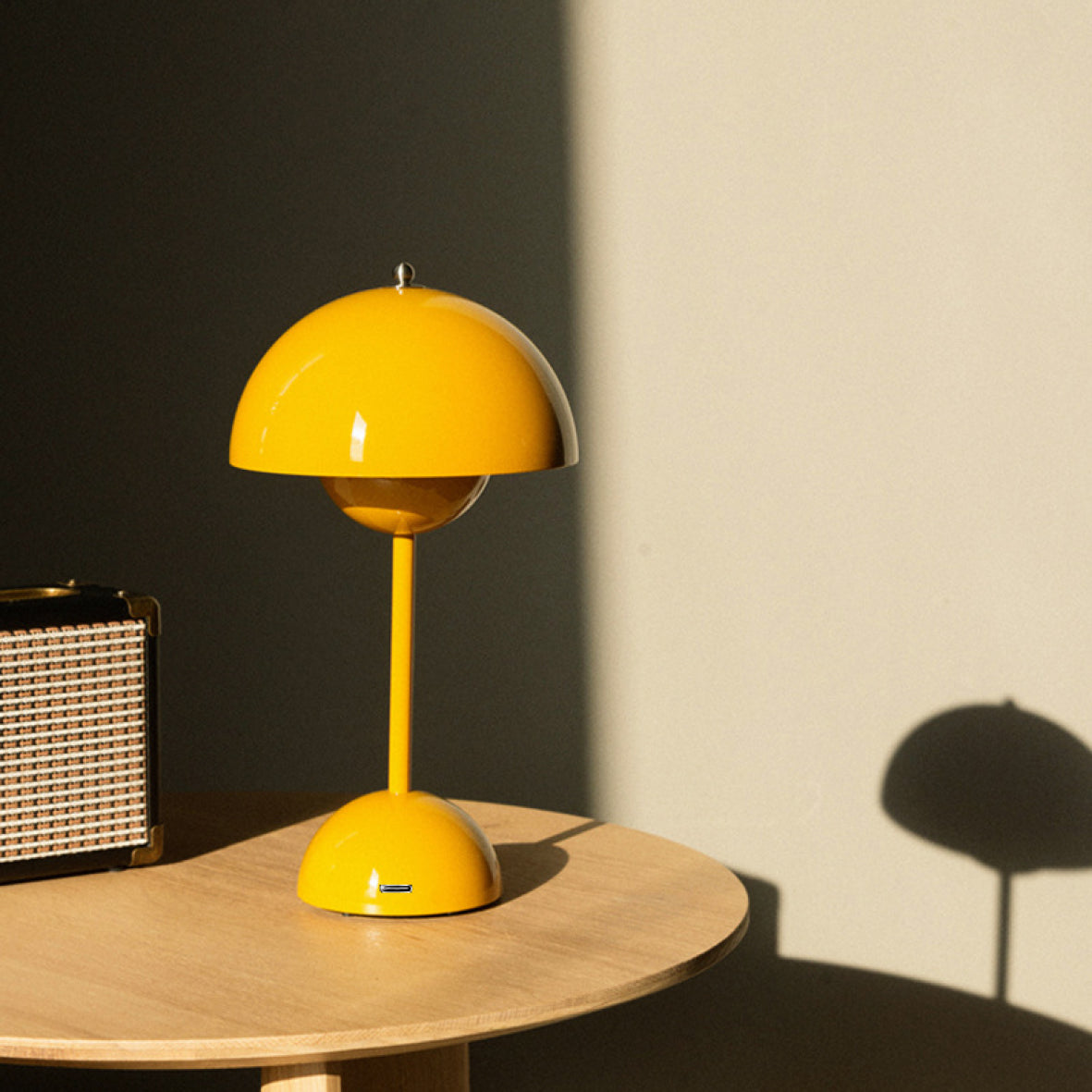 Flowerpod Portable Table Lamp